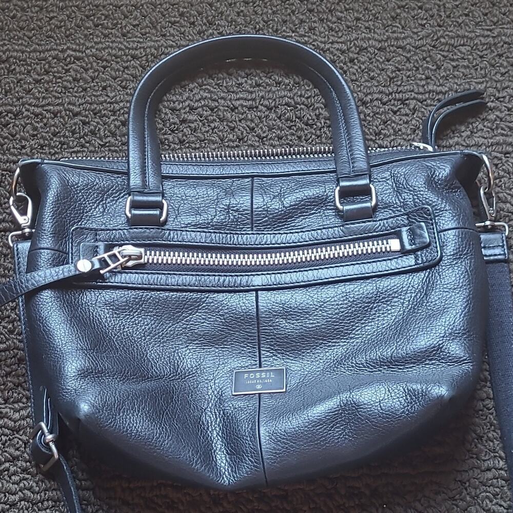 Fossil Black Pebbled Satchel Top Handle Zip Closure Detachable Strap Silver